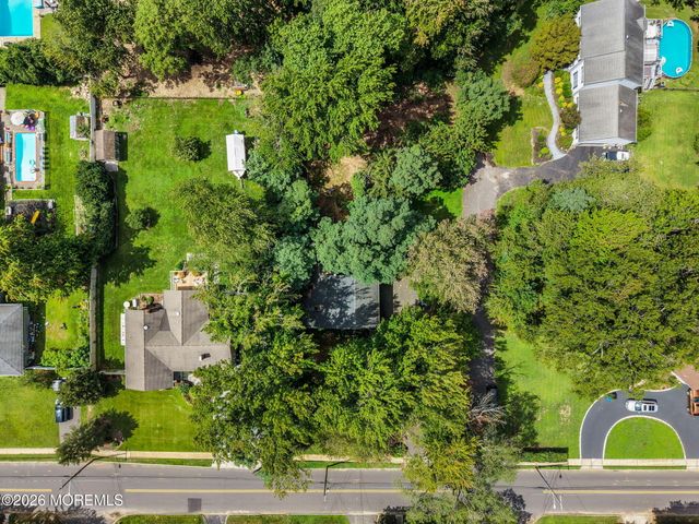 390 Church Street, Belford, NJ 07718