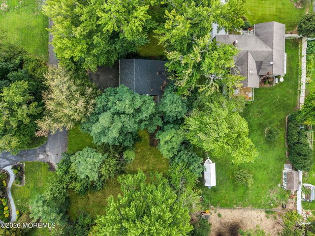390 Church Street, Belford, NJ 07718