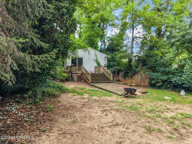 390 Church Street, Belford, NJ 07718