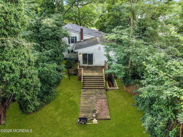 390 Church Street, Belford, NJ 07718