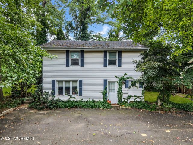 390 Church Street, Belford, NJ 07718
