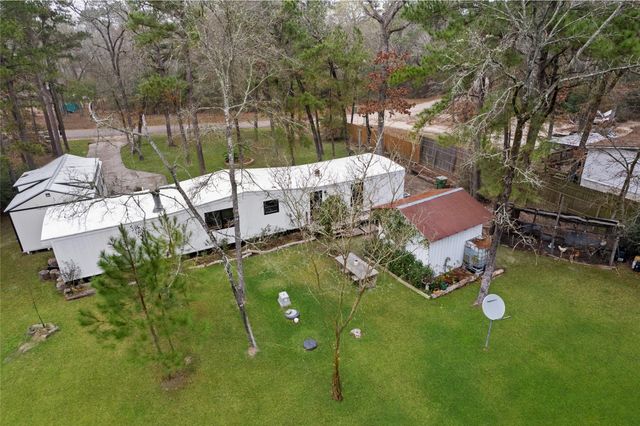 56 Erin Drive, Huntsville, TX 77320