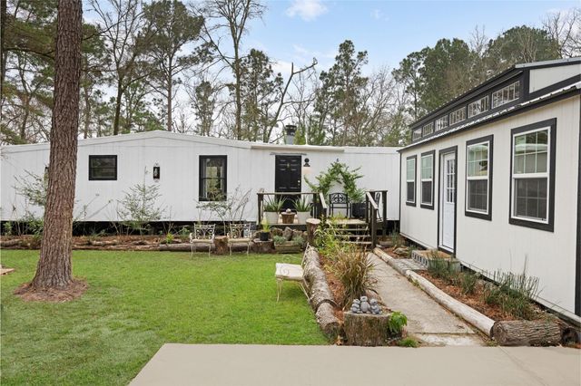 56 Erin Drive, Huntsville, TX 77320