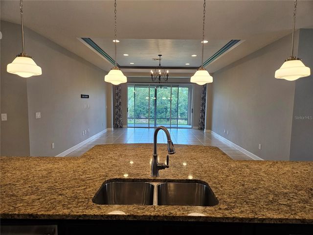 924 BUTTERCUP GLEN, Bradenton, FL 34212