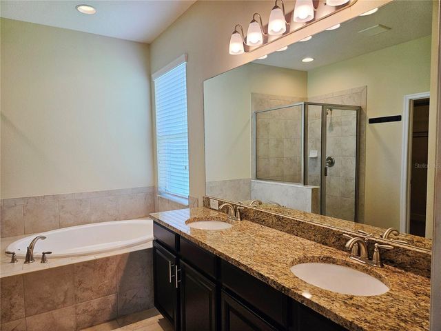 924 BUTTERCUP GLEN, Bradenton, FL 34212