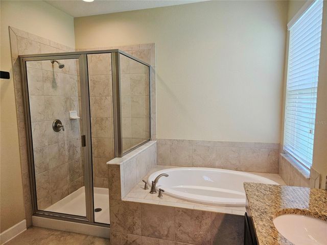 924 BUTTERCUP GLEN, Bradenton, FL 34212