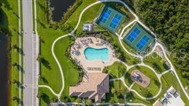 924 BUTTERCUP GLEN, Bradenton, FL 34212