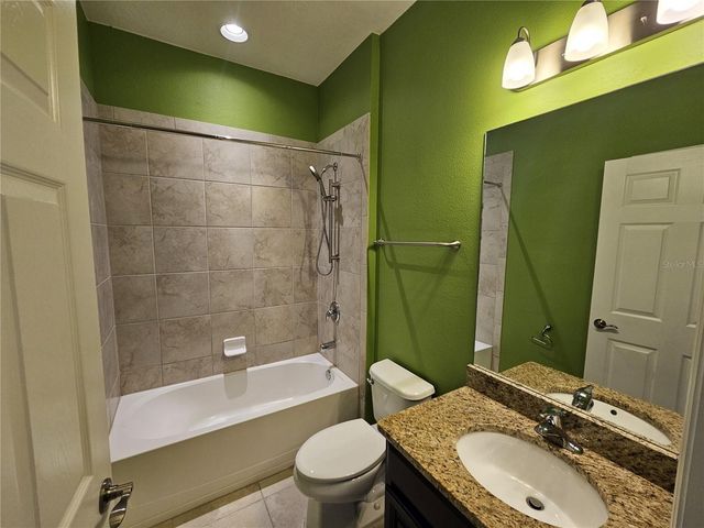924 BUTTERCUP GLEN, Bradenton, FL 34212