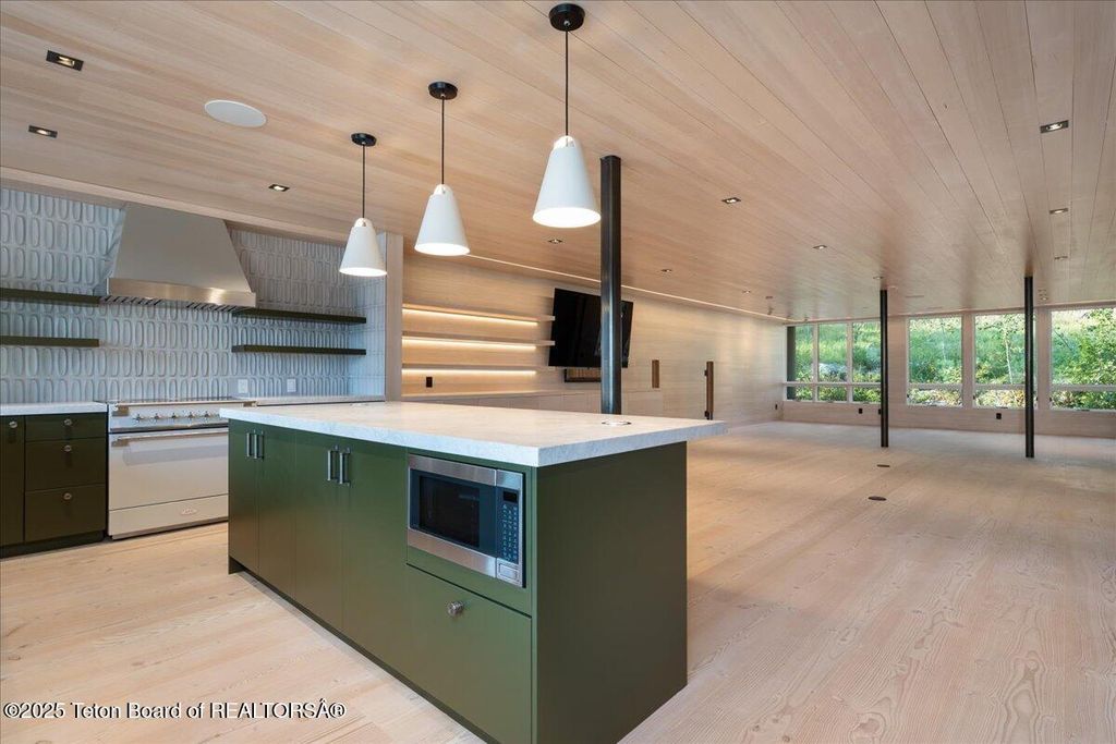 3519 W MCCOLLISTER Drive, Teton Village, WY 83025