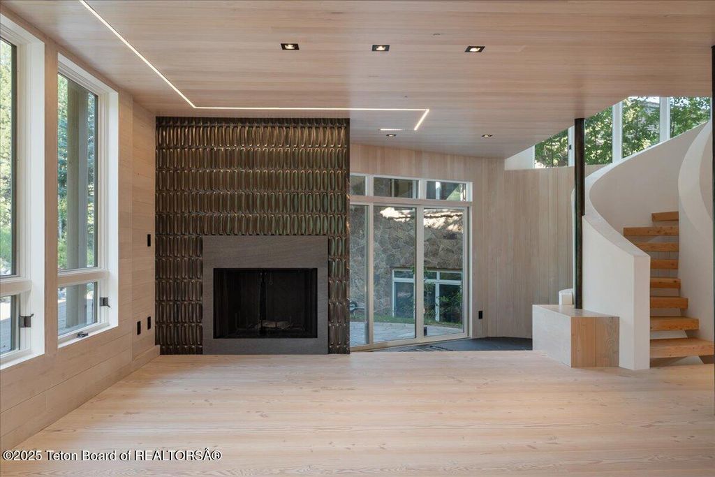 3519 W MCCOLLISTER Drive, Teton Village, WY 83025 photo 7