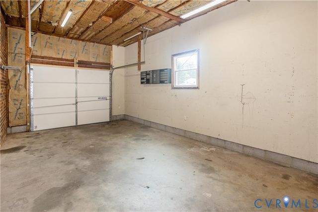 1300 Covington Rd, Colonial Heights, VA 23834