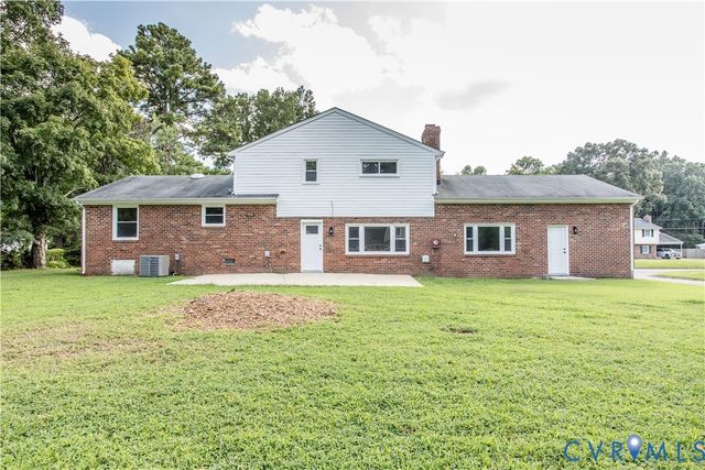 1300 Covington Rd, Colonial Heights, VA 23834
