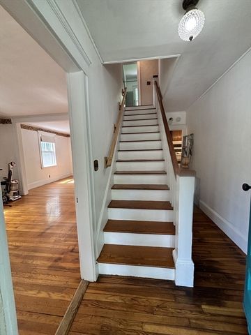 792 Commercial St, Braintree, MA 02184