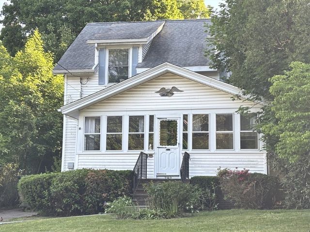 792 Commercial St, Braintree, MA 02184