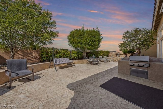 8609 Spotted Fawn Court, Las Vegas, NV 89131