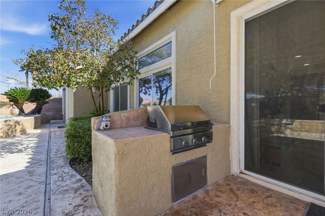 8609 Spotted Fawn Court, Las Vegas, NV 89131