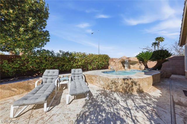 8609 Spotted Fawn Court, Las Vegas, NV 89131