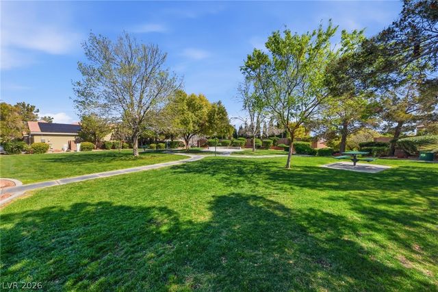 8609 Spotted Fawn Court, Las Vegas, NV 89131