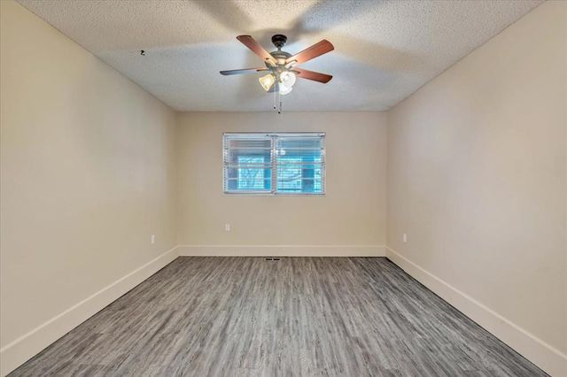 613 Victoria Drive, Yukon, OK 73099