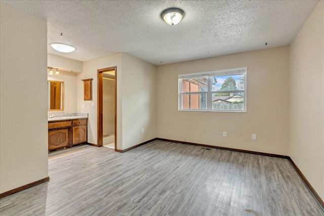 613 Victoria Drive, Yukon, OK 73099