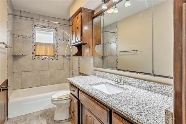 613 Victoria Drive, Yukon, OK 73099