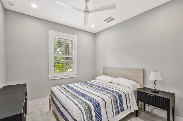 425 Hugh Street, Jupiter, FL 33458