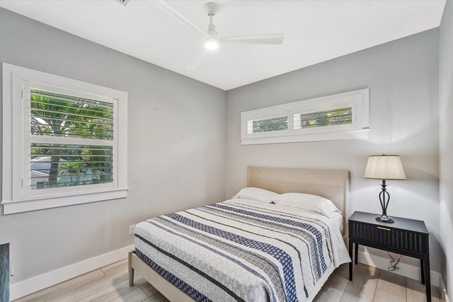 425 Hugh Street, Jupiter, FL 33458