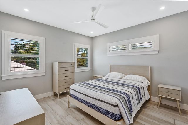 425 Hugh Street, Jupiter, FL 33458