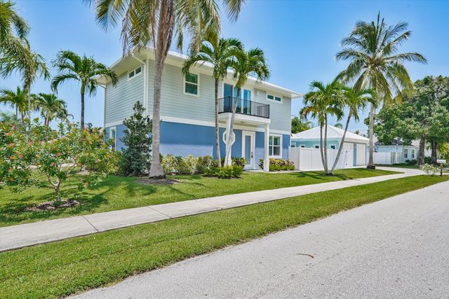 425 Hugh Street, Jupiter, FL 33458