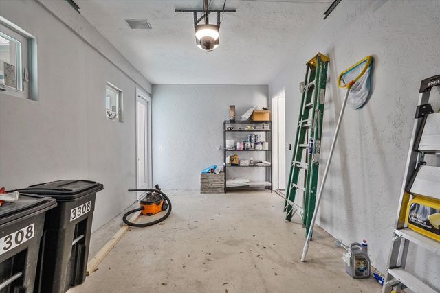 425 Hugh Street, Jupiter, FL 33458