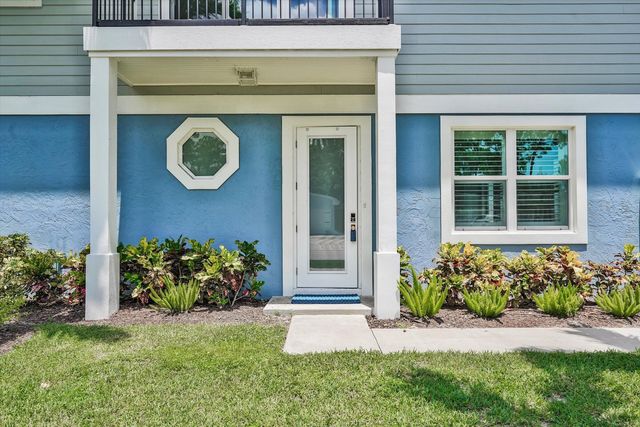 425 Hugh Street, Jupiter, FL 33458