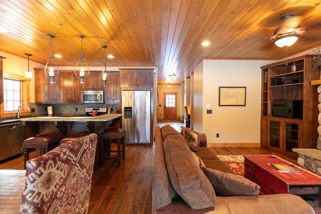 11472 Lynn Boyd Way Cottage 2 All 4 Fractions, Crosslake, MN 56442