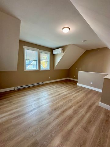 7 Jackson Street, Rochester, NH 03867