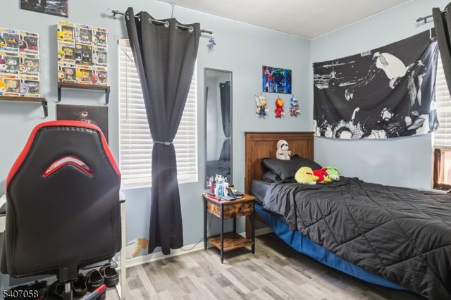 273 E 6Th St, Clifton City, NJ 07011