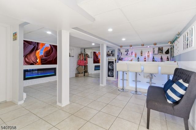 273 E 6Th St, Clifton City, NJ 07011