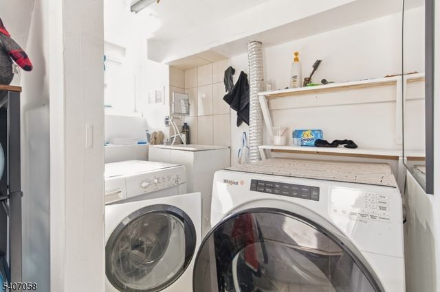 273 E 6Th St, Clifton City, NJ 07011