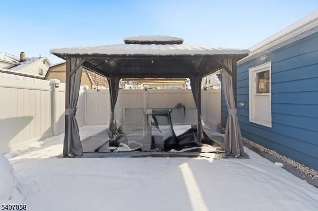 273 E 6Th St, Clifton City, NJ 07011