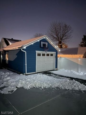 273 E 6Th St, Clifton City, NJ 07011