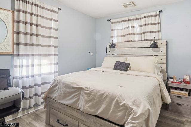 273 E 6Th St, Clifton City, NJ 07011