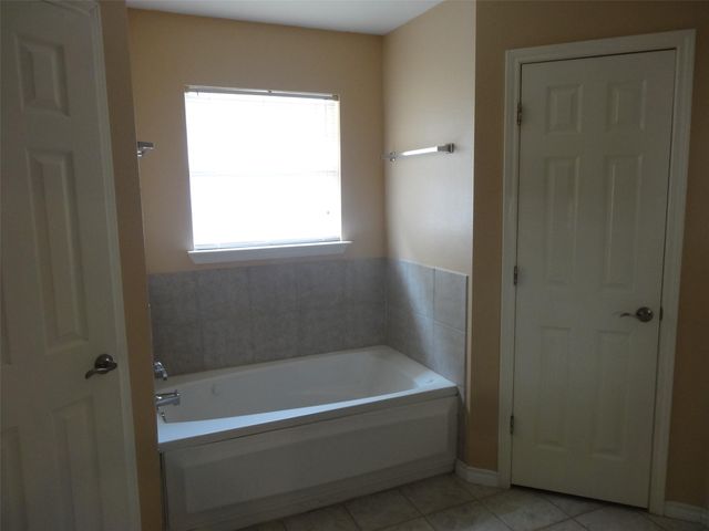 34602 Lake Side Drive, Brookshire, TX 77423