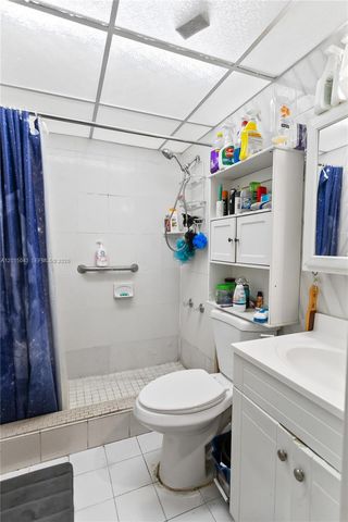 3551 SW 9th Ter 502, Miami, FL 33135