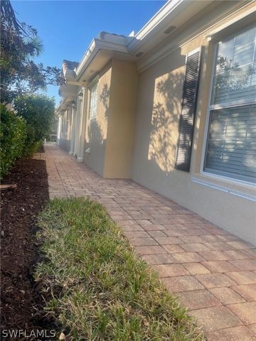 7131 Marconi CT, Naples, FL 34114