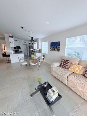 7131 Marconi CT, Naples, FL 34114