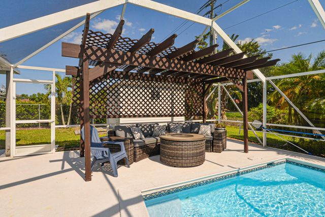 1530 SE Sunshine Avenue, Port St. Lucie, Port St Lucie, FL 34952