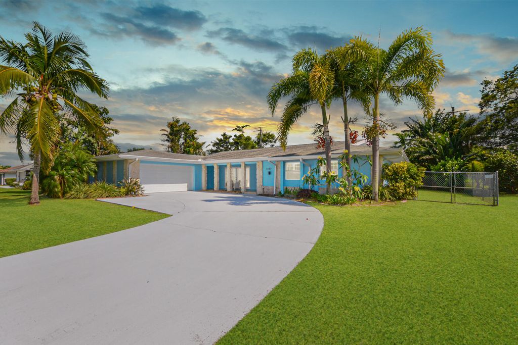 1530 SE Sunshine Avenue, Port St. Lucie, Port St Lucie, FL 34952