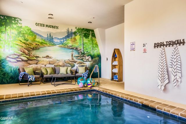 3037 Ridge Top Resort Way, Pigeon Forge, TN 37863