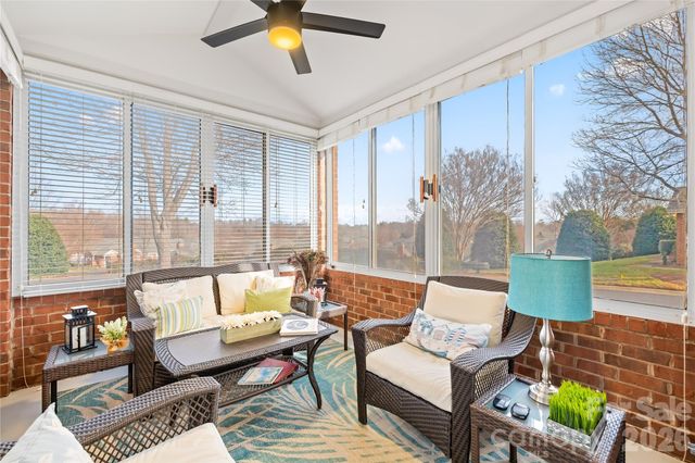 8579 Highland Glen Drive, Charlotte, NC 28269