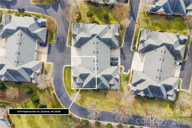 8579 Highland Glen Drive, Charlotte, NC 28269