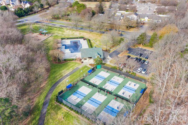 8579 Highland Glen Drive, Charlotte, NC 28269