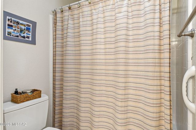 679 W Sunlight Lane, Tucson, AZ 85704